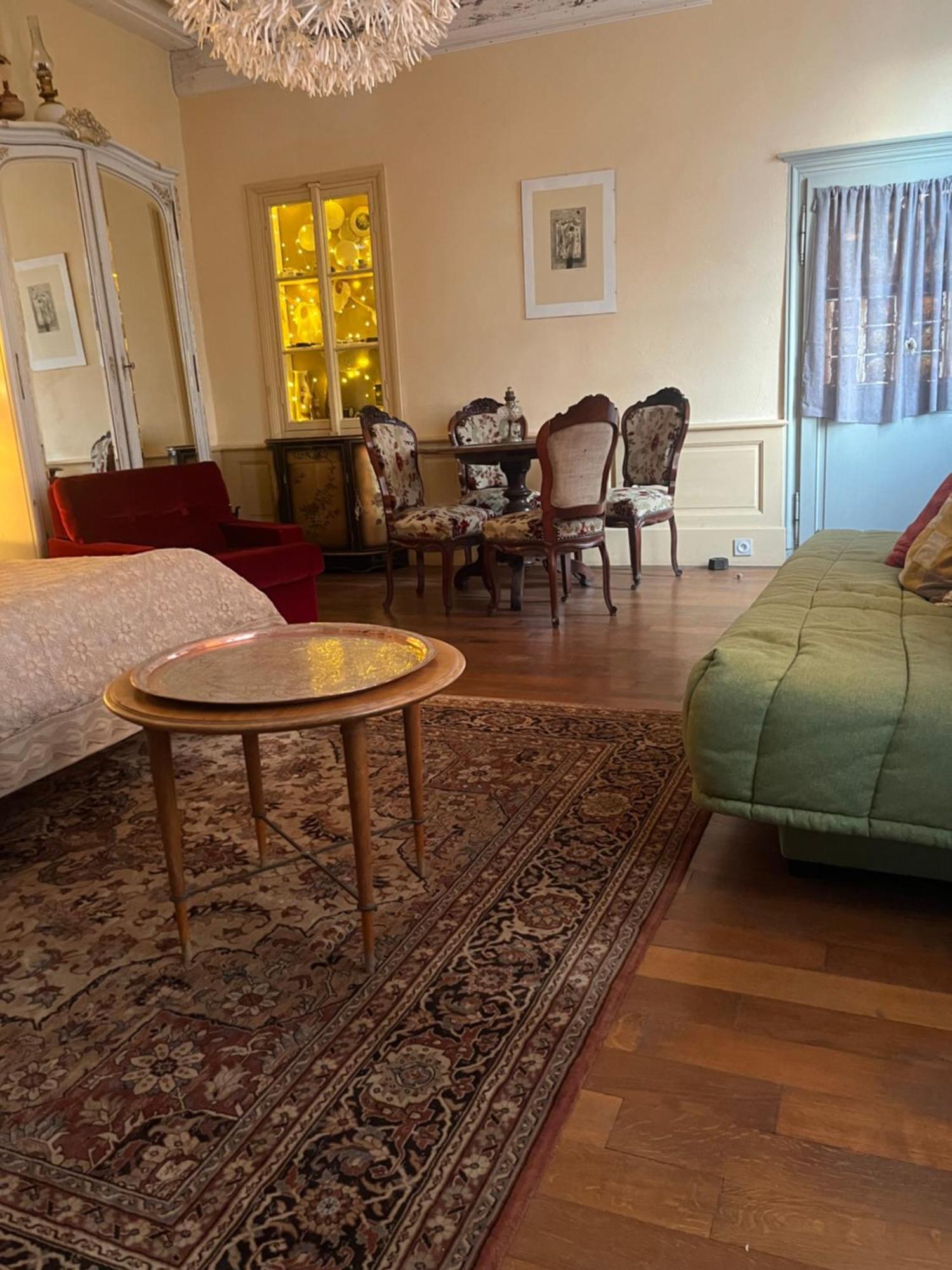 Maison De Noble Nicolas Авалон Екстериор снимка